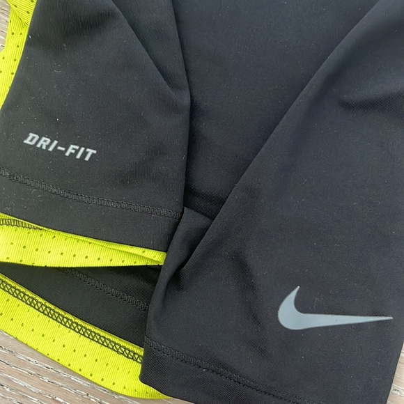 Nike dri fit tank - Picture 5 of 5